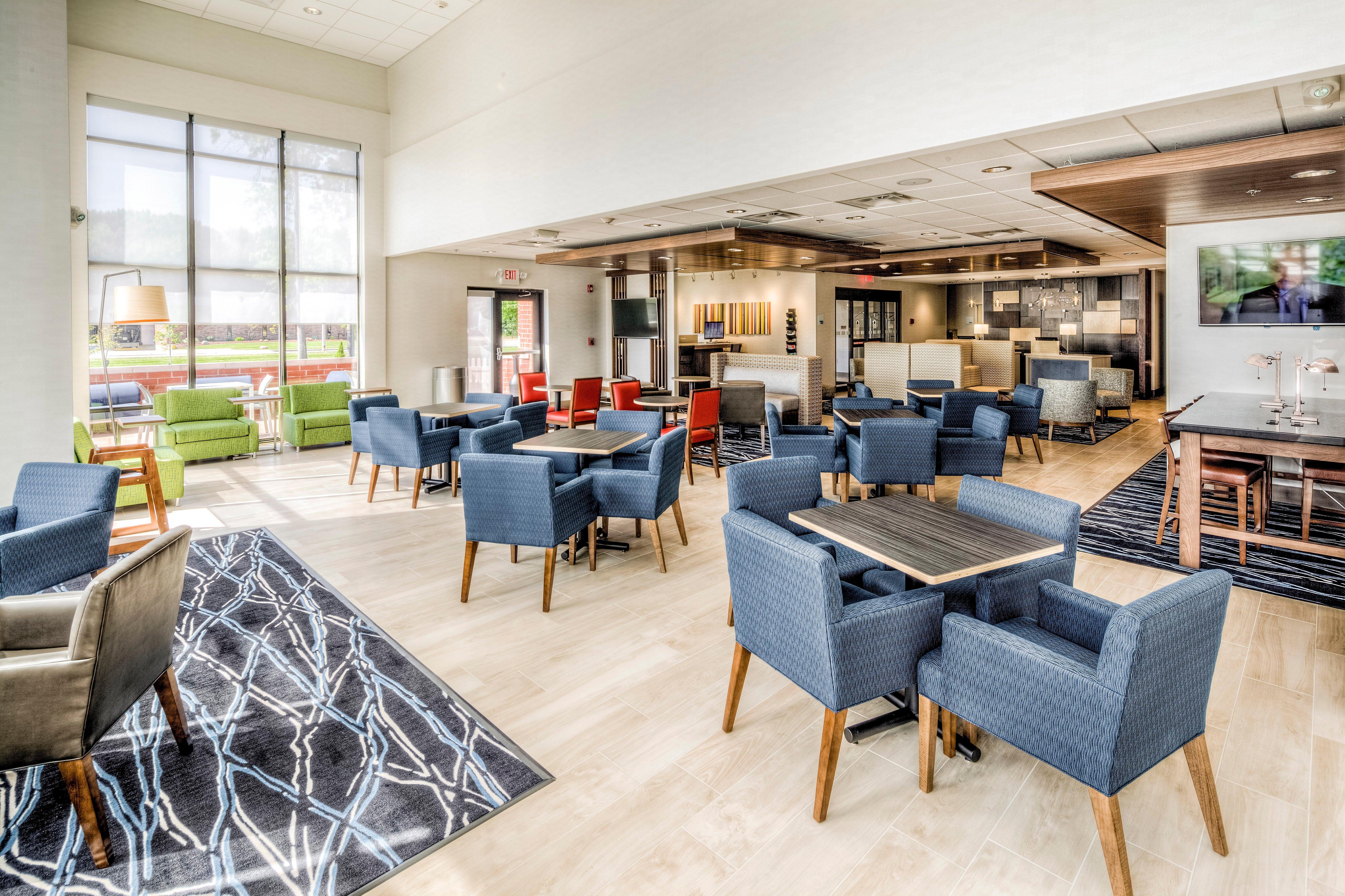 Holiday Inn Express & Suites Cleveland/Westlake By Ihg Exteriér fotografie